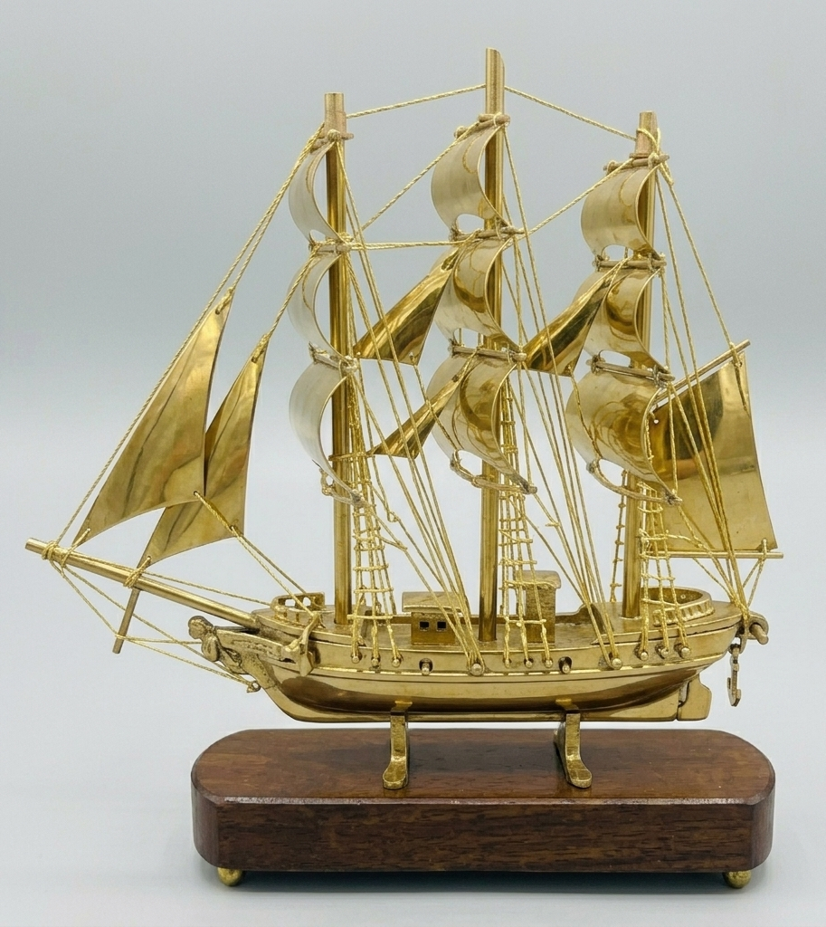 Antique style brass sailing ship miniature for executive desk, living room showcase, and luxury decor collection